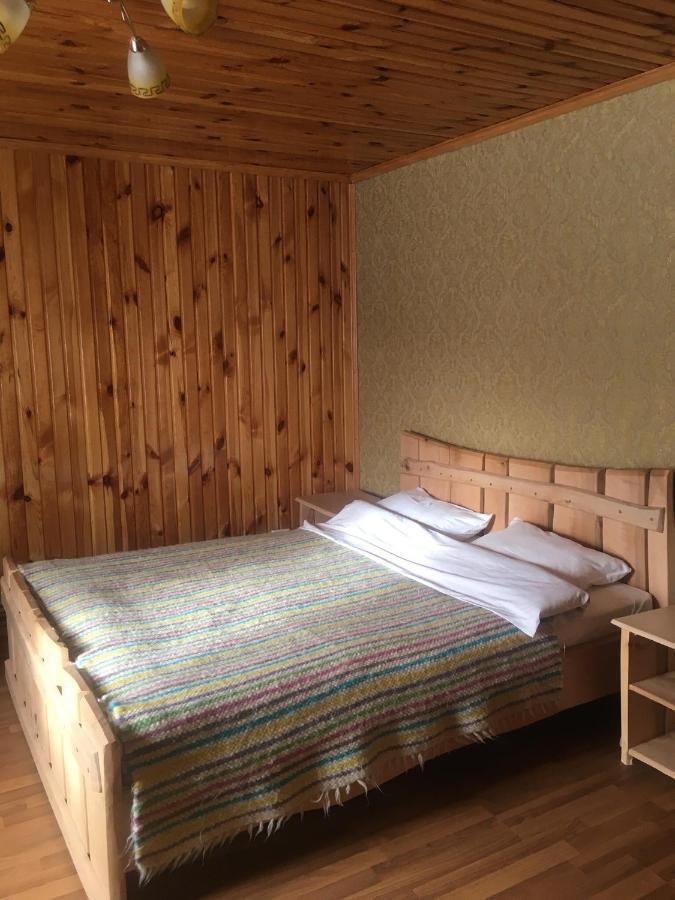 Guest House Zatishniy Dvir Jaremče Esterno foto